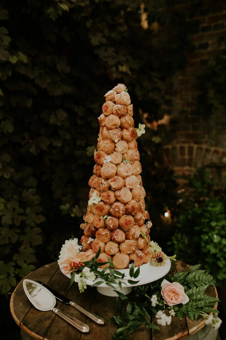 Croquembouche